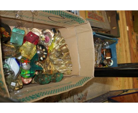 TWO BOXES OF VINTAGE RETRO LUCITE PAPERWEIGHTS