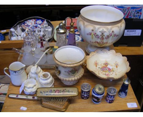 A Crown Devon jardiniere, together with other collectable ceramic and glass 