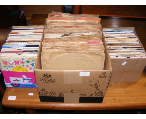 A box of gramophone records, together with two boxes of vinyl singles 