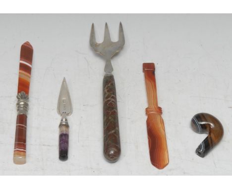 A George V novelty silver-mounted Derbyshire Blue John bookmark, as a trowel, 10cm long, Henry Pope, Birmingham 1911; a late 