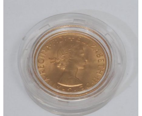 Coin, GB, Elizabeth II, 1958 gold sovereign, obv: Mary Gillick head, from the Royal Portrait Collection No. 309, capsule, 22m