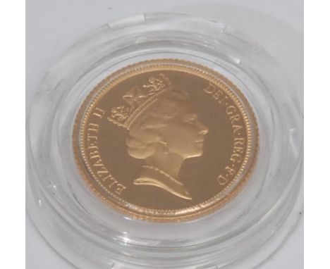 Coin, GB, Elizabeth II, 1996 gold half-sovereign, obv: Raphael Maklouf head, from the Royal Portrait Collection No. 309, caps