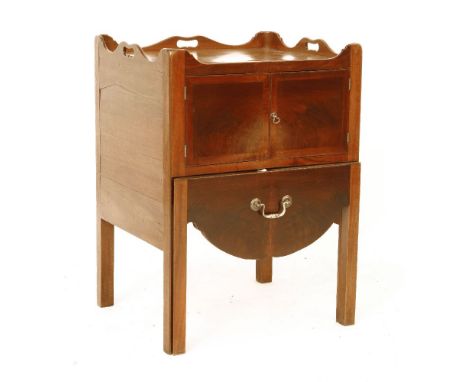 A George III mahogany tray topped washstand, with cupboard doors, over commode drawer, 55 x 48 x 74cm