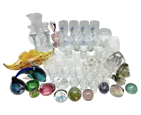 Quantity of glassware to include Mats Jonasson colour wolf paperweight, Murano dolphin and flamingo figures, Caithness Dignit