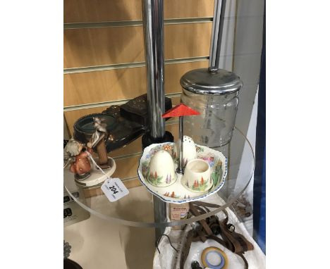 1 SHELF OF 4 ITEMS (1 MID WINTER SALT / PEPPER)