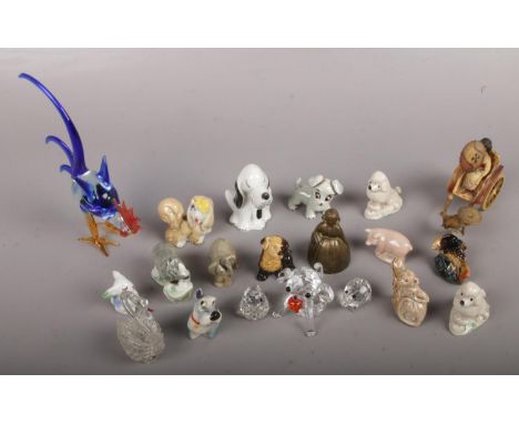 A quantity of mostly miniature animals to include ceramic and glass examples.  
