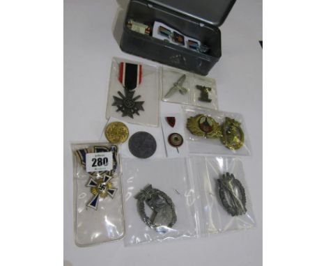 GERMAN MEDALS &amp; CAP BADGES, a bronze &amp; enamel Mothers Cross, assorted cap badges &amp; other insignia, together with 