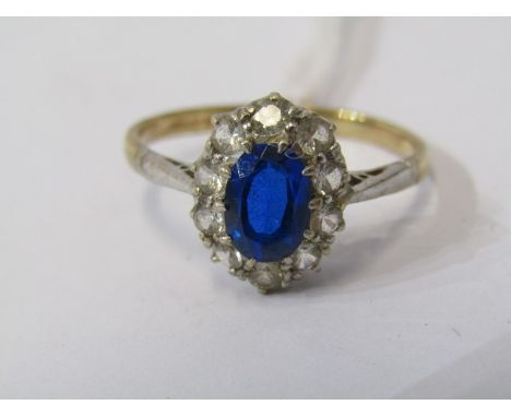 9ct YELLOW &amp; WHITE GOLD BLUE &amp; WHITE STONE CLUSTER RING, size O 