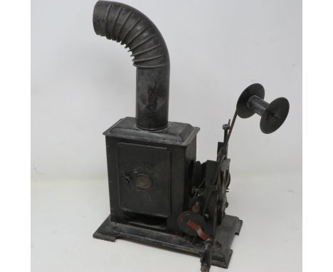 Late 19th century early 20th century Fritz Neumeyer tin plate magic lantern crank projector. UK P&amp;P Group 3 (£30+VAT for 