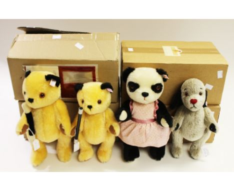 A boxed Steiff Sooty (x2) Sweep and Soo characters, nos 255, 799,519 and 486, model nos 664137, 663932, 664441 and 664106, wi