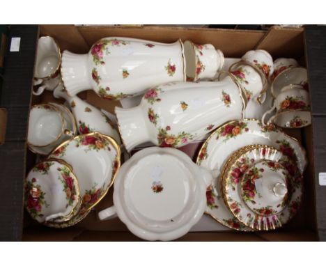 A Royal Albert 'Old Country Roses' tea service and ornamental wares 