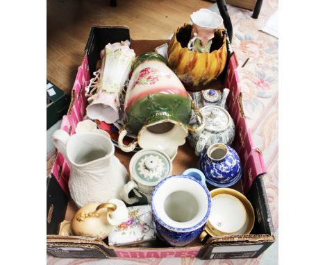 A box of 19th and 20th Century ceramics, including Royal Worcester 