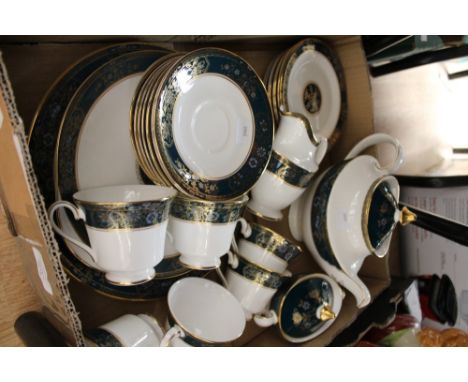 Royal Doulton Carlyle six piece tea service H5018 
