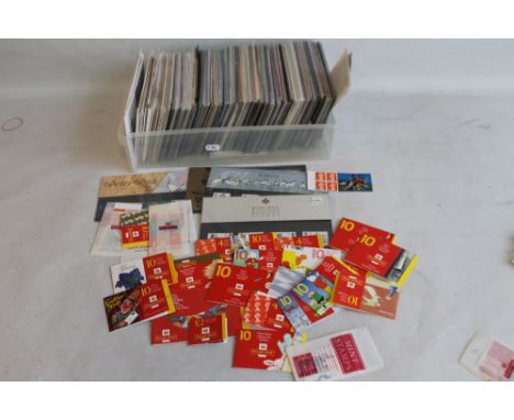 A COLLECTION OF VARIOUS ROYAL MINT FIRST DAY COVERS, mint stamps and books of stamps 