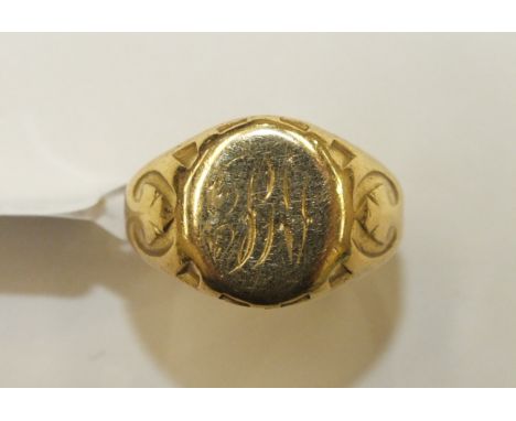 An 18ct gold signet ring, size K, 8.1g.