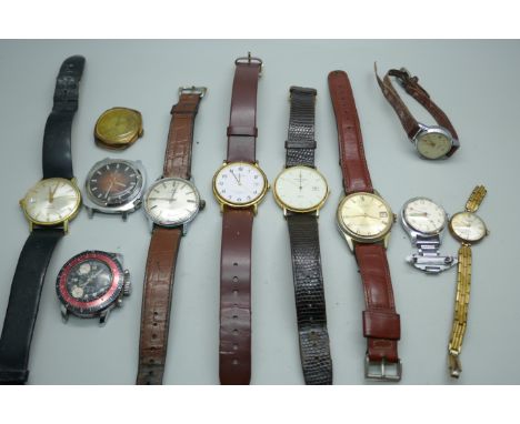 A lady's 9ct gold cased wristwatch and a collection of vintage wristwatches 