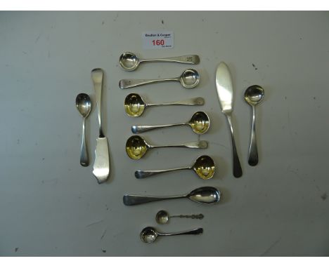 Four old English pattern silver Salt Spoons, London 1919, by William Hutton & Sons, and various other Salt Spoons, Mustard Sp