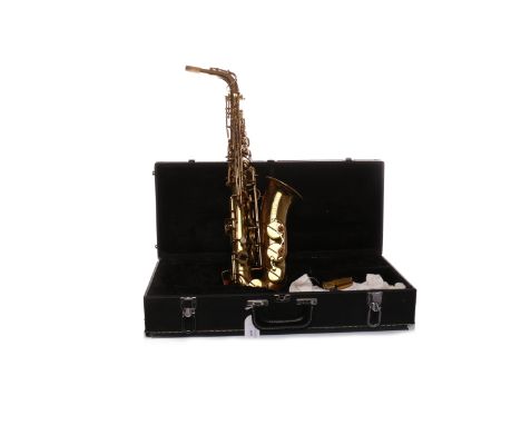 FRENCH BRASS ALTO SAXOPHONE BY SELMERcirca 1927, impressed maker's mark to bell and numbered 25295 to body, lacquered brass f