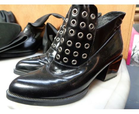 JIL SANDER ANKLE BOOTS STELLA MCCARTNEY KNEE BOOTS & GUCCI BOOTS - ALL SIZE 38 / GRADE: UNCLAIMED PROPERTY (DC3)
