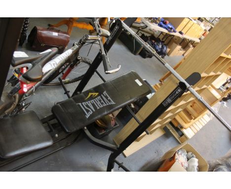 EVERLAST WEIGHT BENCH AND ANOTHER FITNESS MACHINE / GRADE: UNCLAIMED PROPERTY (DC6)