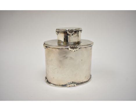 A silver tea caddy, plain form with decorative border, London 1907, maker's mark rubbed, the base with retail mark stating "S
