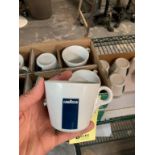 Lot de tasses LAVAZZA + sous coupes - 27 Mrcx +/-
