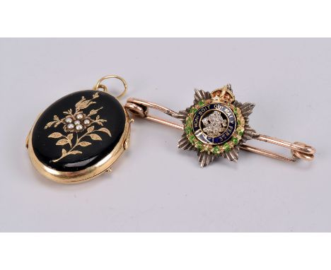 An Edwardian British Army sweetheart badge, the 9ct gold and silver mount with enamel and diamond set emblem, presented in a 