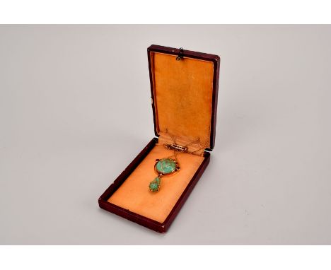A pretty Arts & Crafts period hardstone and amethyst pendant necklace, the fine gold chain supporting a bar set with six purp