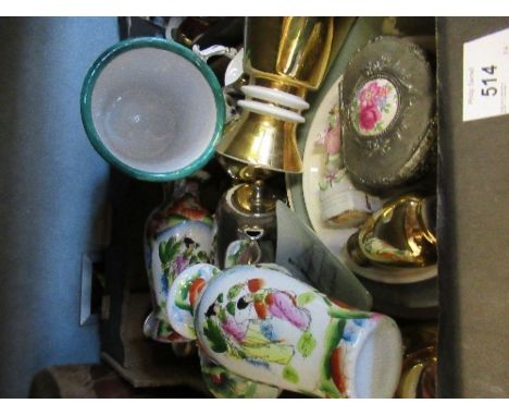 A box of assorted china, to include pair of oriental style vases, Worcester lustre ware, etc.