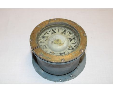 A small liquid boat compass by Heath & Co., 4" diameter