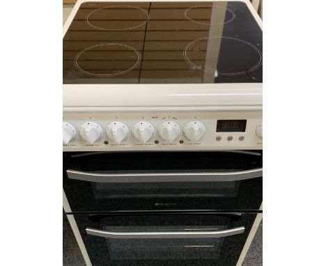 MODERN HOTPOINT ELECTRIC COOKER - white with ceramic hob and double oven, 90cms H, 59cms W, 60cms D