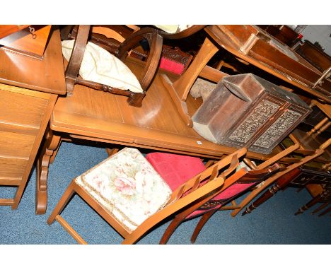 AN ERCOL ASH DINING SUITE comprising of a draw leaf table, four chairs and a dresser, approximate width 156cm x depth 52cm x 