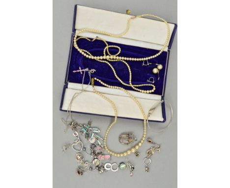 A SELECTION OF SILVER AND WHITE METAL JEWELLERY AND IMITATION PEARLS to include loose charms, a bangle inlaid with shell, a p
