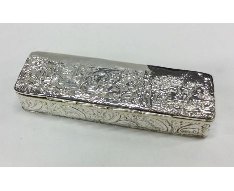 A large chased Victorian silver snuff box depicting a hunting scene. Birmingham 1893. Approx. 174 grams. Est. £200 - £250.