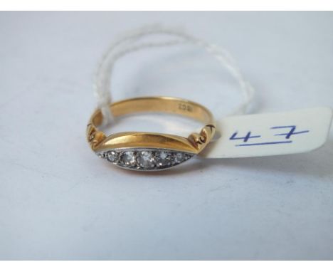 Victorian 5 stone diamond ring set in 18ct gold - size O