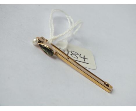 9ct marked bar brooch set with a pearl &amp; drop shped aquamarine  - 2.2gms - 44mm long