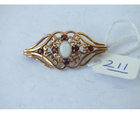 9ct pierced opal /garnet brooch - 4 gms