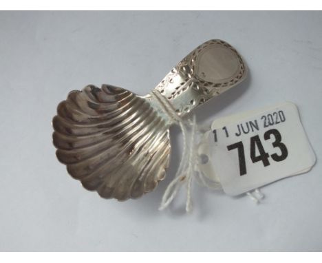 George III bright cut caddy spoon 1786 by IL 