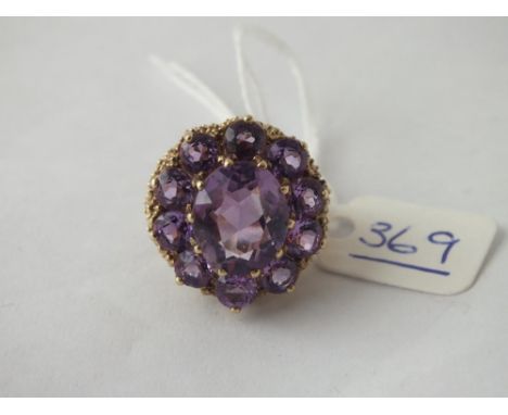 Pink stone cluster ring set in 9ct  - size K