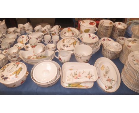 Large qty of Worcester Evesham ware PLEASE always check condition PRIOR to bidding, or email us a condition report request if