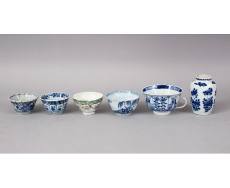 SIX 18TH / 19TH CENTURY CHINESE BLUE &amp; WHITE / FAMILLE ROSE PORCELAIN ITEMS, two small kangxi tea bowls, 6.5cm. a larger 