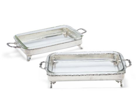 A twin-handled Mexican silver dish stand. Juvento Lopez Rayes, Mexico City, 20th century. Of rectangular form and raised on f