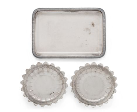 A small French silver tray. Maison Odiot, Paris, 20th century. Of rectangular form with a gadrooned border, 950 standard, num