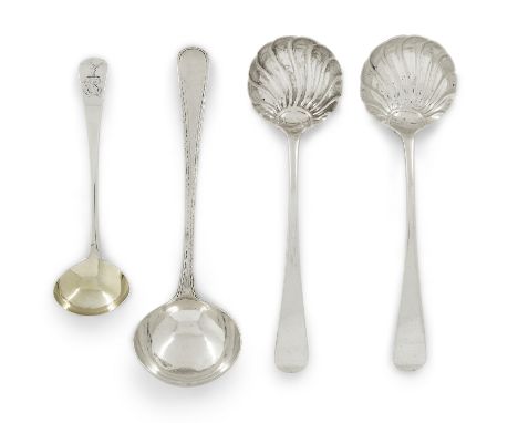 A pair of George IV silver sauce ladles with shell bowls. William Traies,London, 1827. The Old English pattern handles to flu