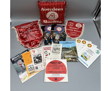 A mixed lot of rare vintage Aberdeen football memorabilia and a Manchester United record, programmes, cushion, pennants, 