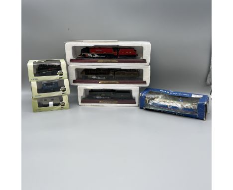 A mixed lot of collectors models, P&amp;O ferry, caravan Oxford retro, green godess fire engine, 7 models in total