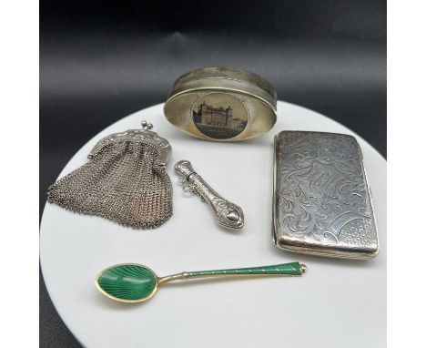 A silver case with leather interior 3 1/2 inches x 2 inches weight is 58 grams, other items are silver plated mesh purse, a D