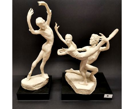 A Spode limited edition 28/300 porcelain figure of Antoinette Sibley and Anthony Dowell on a black marble base, designed by E