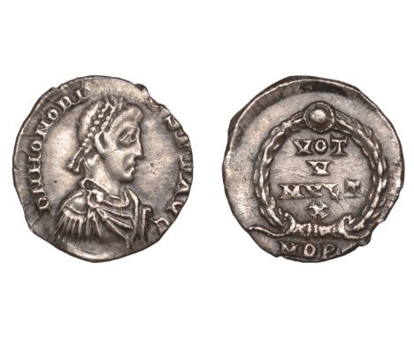 Roman Imperial Coinage, Honorius (393-423), Siliqua, Milan, 395-402, pearl-diademed, draped and cuirassed bust right, rev. vo