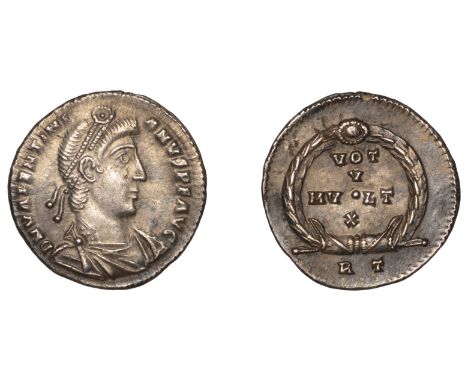 Roman Imperial Coinage, Valentinian I (364-375), Siliqua, Rome, 364-7, pearl-diademed, draped and cuirassed bust right, rev. 